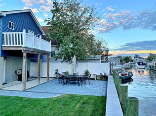 135 Clubhouse Rd, Bellmore, NY 11710