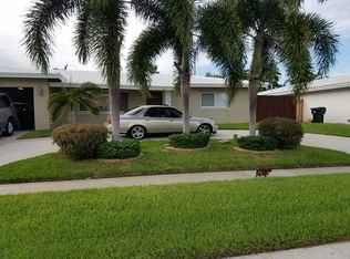 1081 SW 13th Dr, Boca Raton, FL 33486