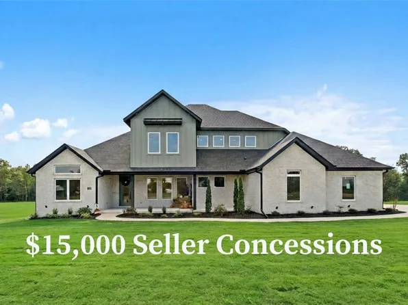 640 Shooting Star Ln, Lowell, AR 72745