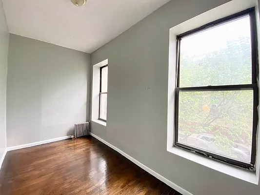 Rented by Bruma Realty LLC | media 18