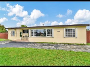 9555 Dominican Dr, Cutler Bay, FL 33189