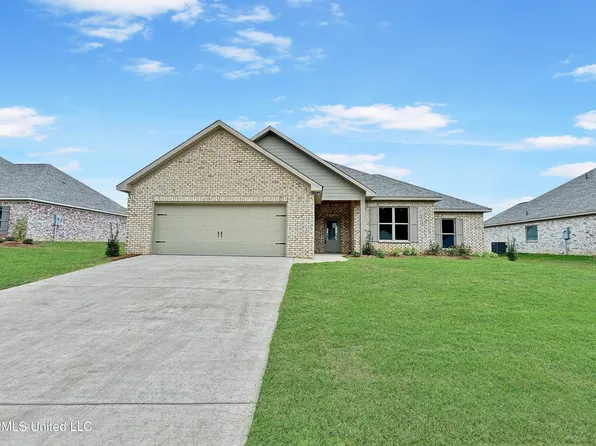 728 Magnolia Point Cir, Pearl, MS 39208
