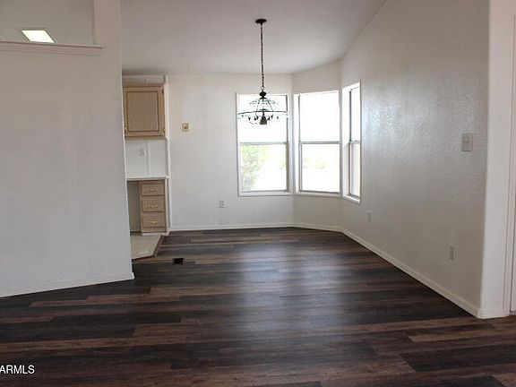 5th image of 2208 W Baseline Avenue #195