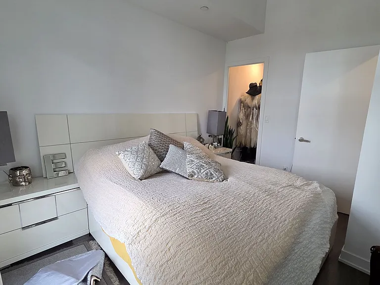 370 Martha St #301 — Photo 13