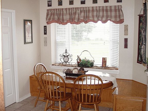 Breakfast Nook