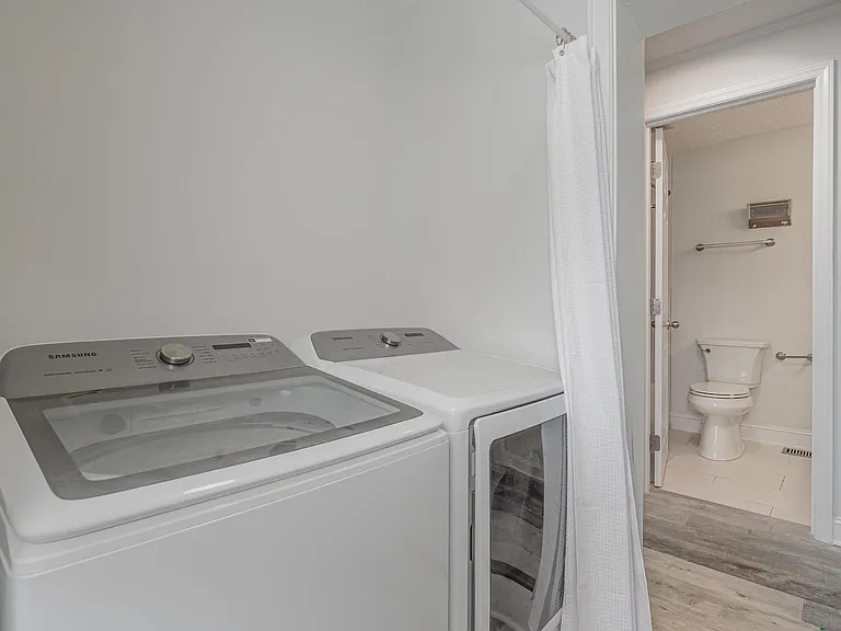 800 McDonald Ave — Photo 18