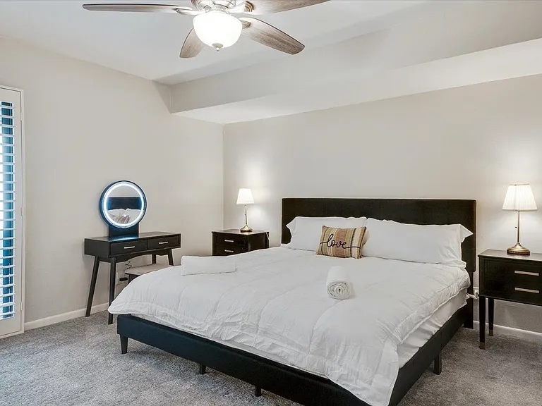 612 W Northgate Dr #612 — Photo 25