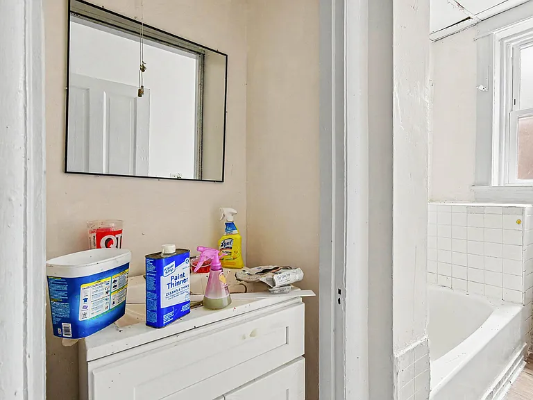 3630 Hydraulic Ave #1 — Photo 4