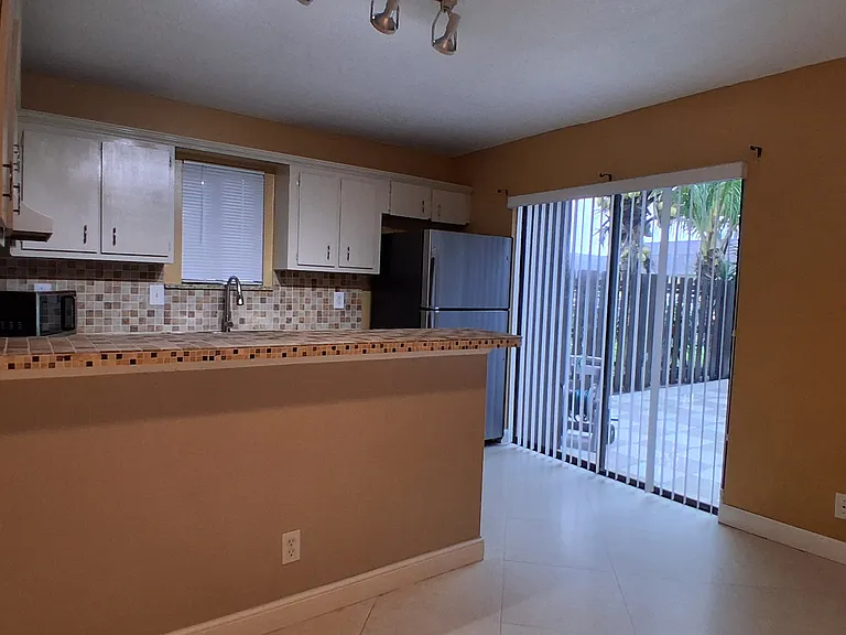 303 Waterview Dr — Photo 57