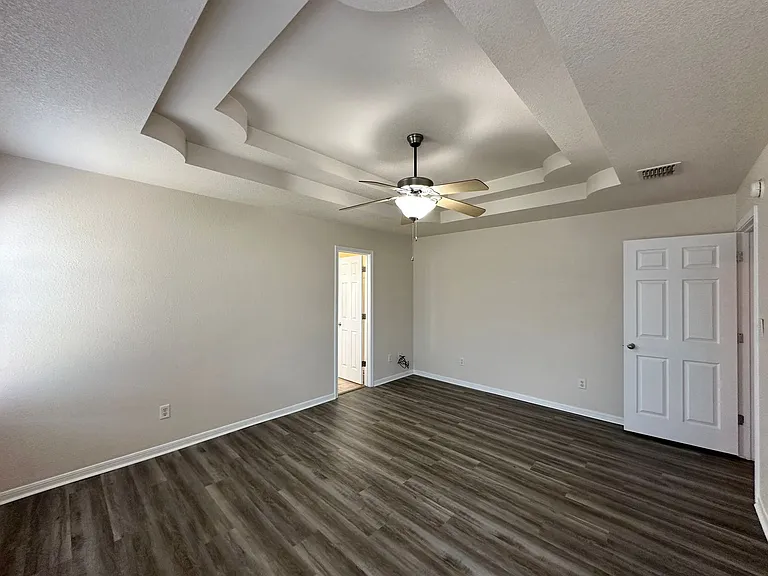 2709 Hydrangea Ave — Photo 16