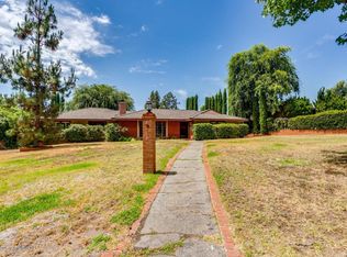 850 Lynnhaven Ln, La Canada Flintridge, CA 91011