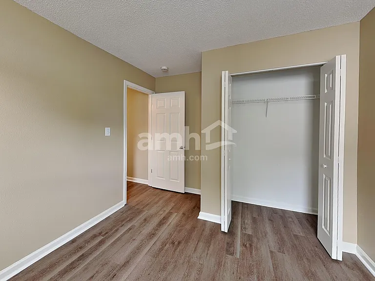 10261 Sunvista Ct — Photo 16