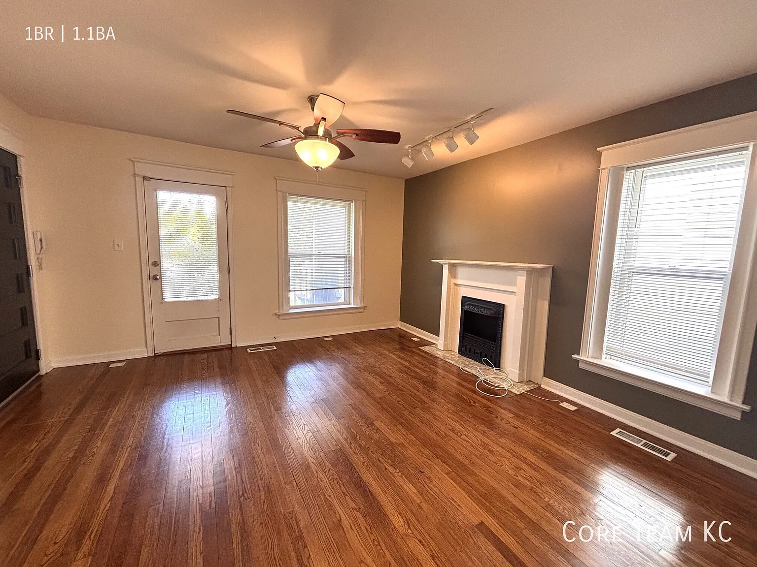 Spacious 1 Bedroom For Rent! — Photo 3