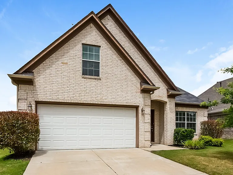 7911 Ridgedale Dr — Photo 4