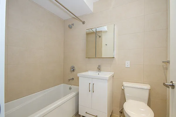 Rented by Zar LLC | media 11