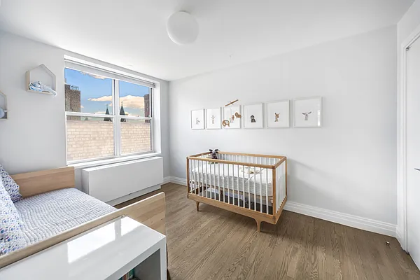 Rented by Compass | media 10