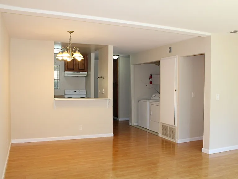 507 Chabre Ct — Photo 3