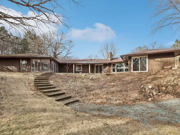 725 Criglas ROAD, Wales, WI 53183