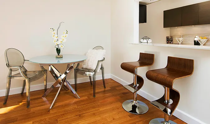 Rented by Stonehenge NYC LLC | media 11