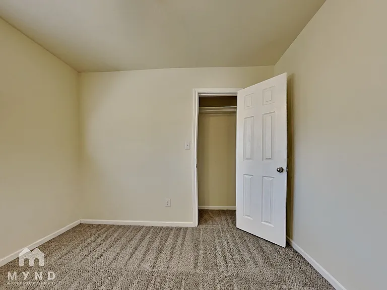 4809 Cedar St — Photo 13