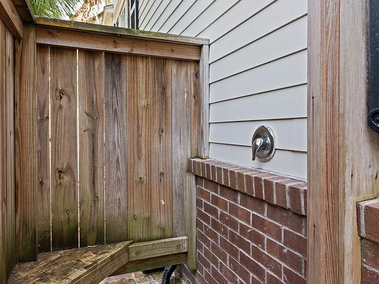 1044 Village Oaks Ln — Photo 22