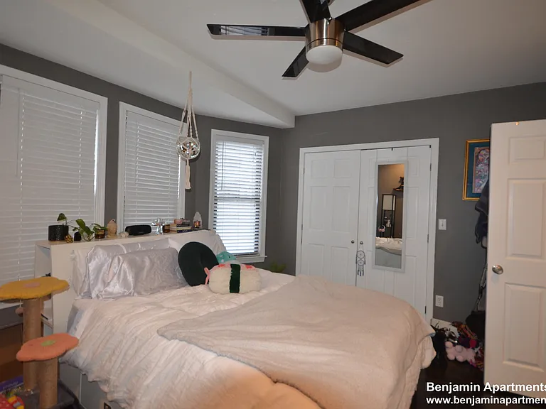 60 Florida St #1 — Photo 13