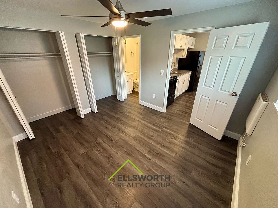 2nd image of 2204 Lawn Ave APT 1