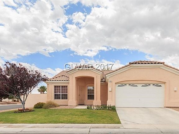 QUAINT FRONT ENTRANCE