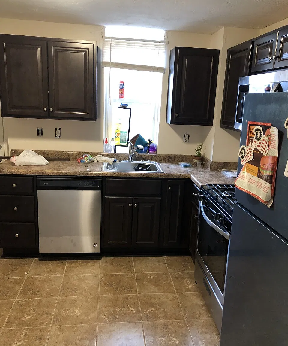 4 bed, 2.0 bath, $2,500 — Photo 1