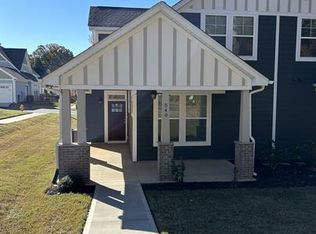 540 Twin Lake Rd, Greenville, SC 29609