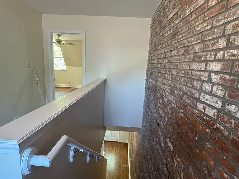 2027 Russell Blvd. — Photo 11