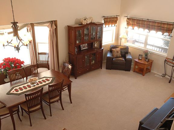 3rd image of 3231 Greenmoor Ct