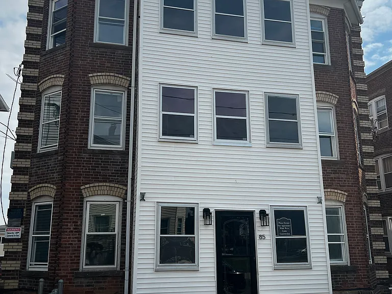 85 Booth St #2N — Photo 10