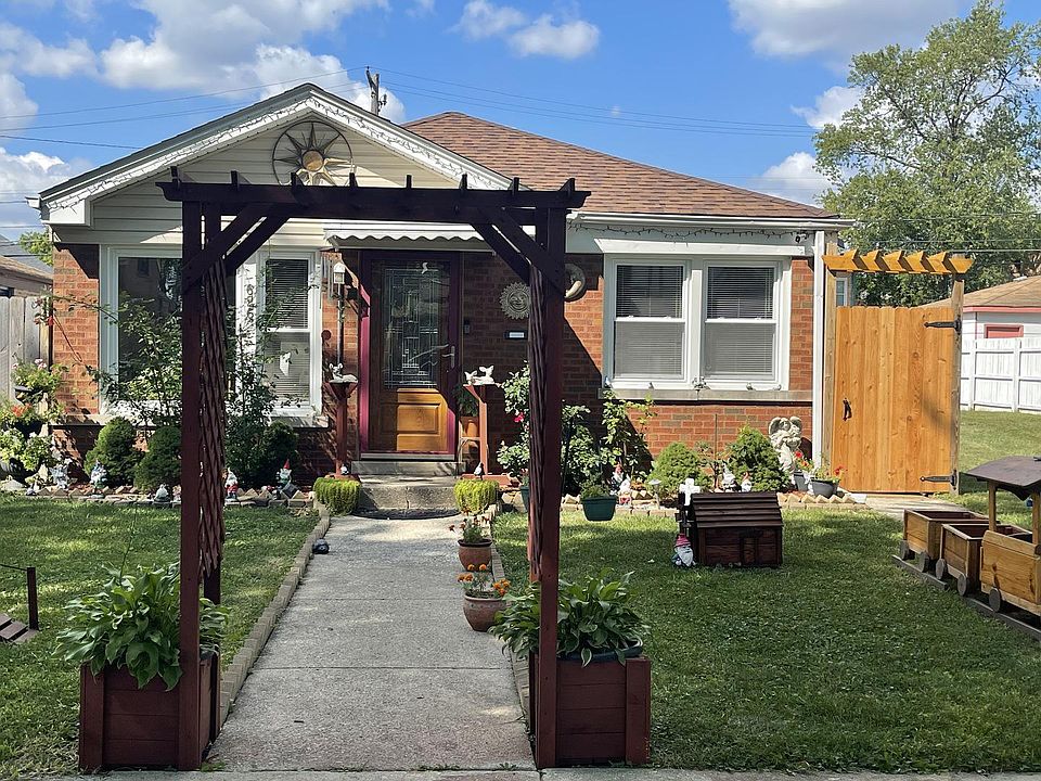 1st image of 626 Bohland Ave