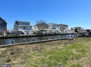 42 Sands Point Rd, Waretown, NJ 08758