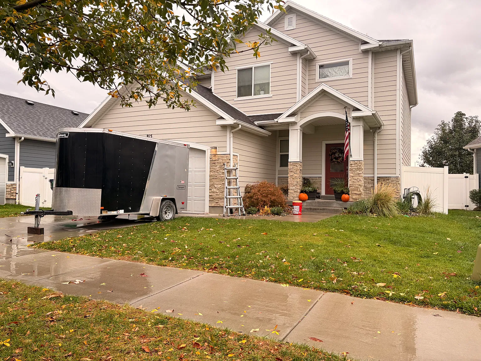 4 bed, 2.5 bath, 2939 sqft, $2,895 — Photo 1