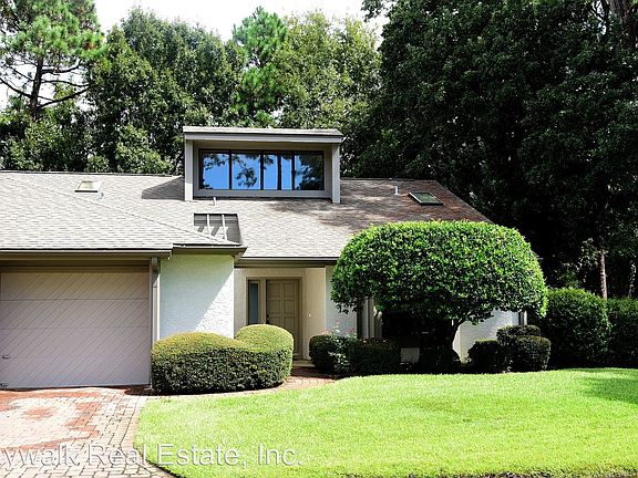 3rd image of 118 Gleneagles Dr