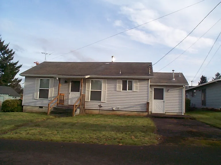110 Dell Ave — Photo 1
