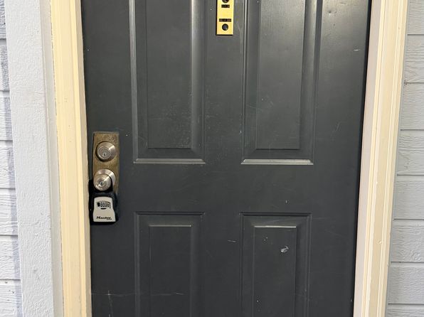 137 Liberty Ct #2401