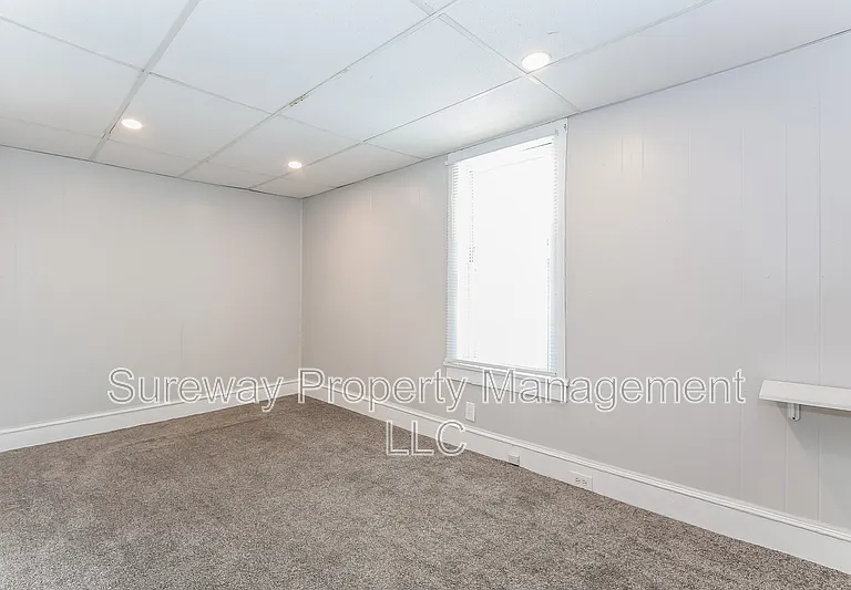 15 Marshall Ave — Photo 10
