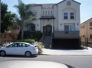 5224 Corteen Pl UNIT 5, Valley Village, CA 91607