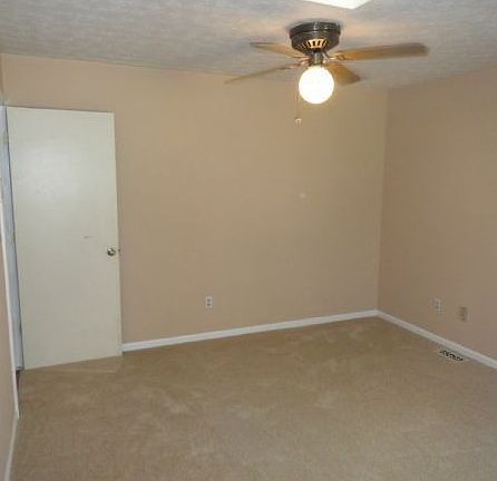 5th image of 122 Campbell Ln
