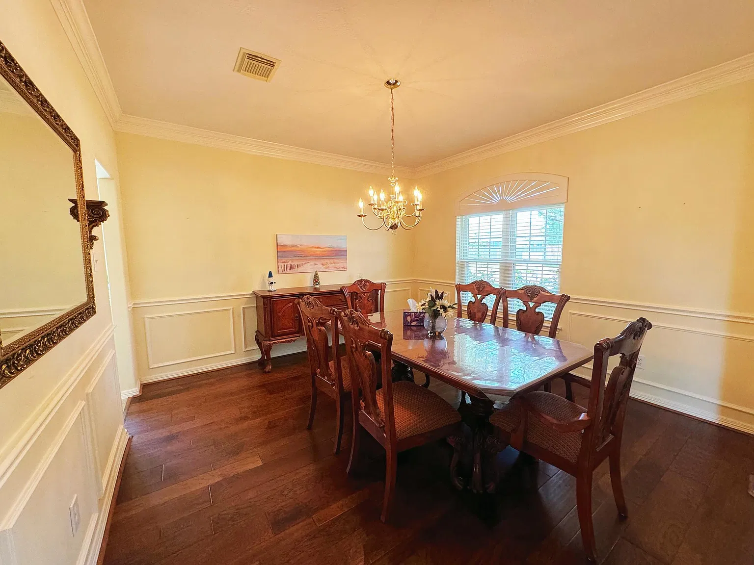 4 bed, 2.5 bath, 2866 sqft, $2,480 — Photo 4