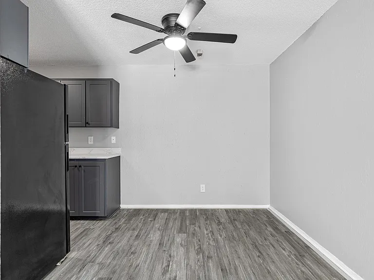 Ridgebrook Apartments — Photo 20
