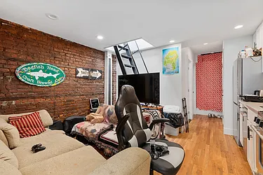 Rented by MNS