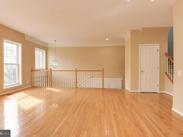 22681 Simonet Blanc Ter, Ashburn, VA 20148