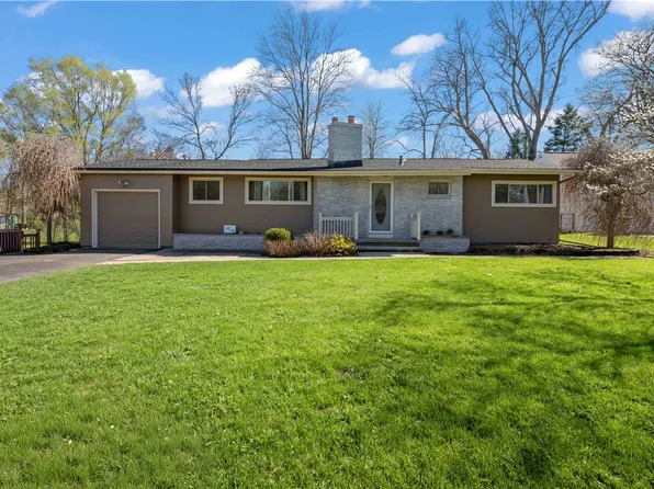 113 Creek Meadow Ln, Rochester, NY 14626