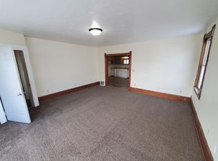409 3rd St APT B, Algoma, WI 54201