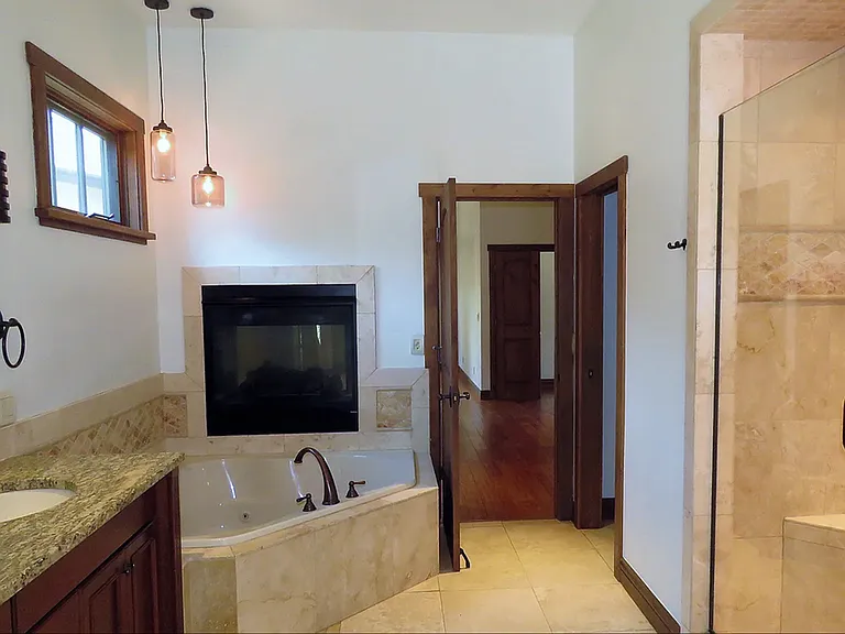 410 Jenkins Ranch Rd — Photo 9