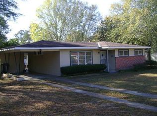 1113 Cynthia Dr, Dothan, AL 36301